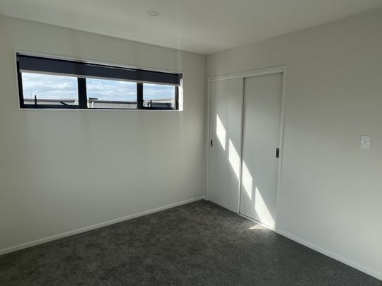 5/39 Renata Cres, Te Atatu Peninsula - Photo 1