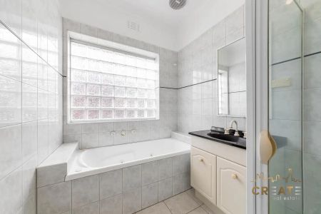 25 Metherall Street, Sunshine North VIC 3020 - Photo 3