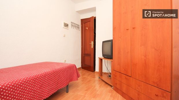 granada, Andalusia 18002 - Photo 1