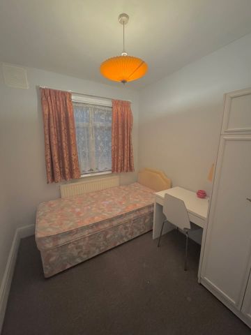 Room in a Shared House, Hendon Way, NW4 - Photo 4