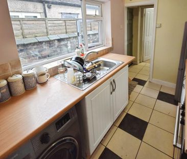 2 bedroom terraced house to rent - Photo 3