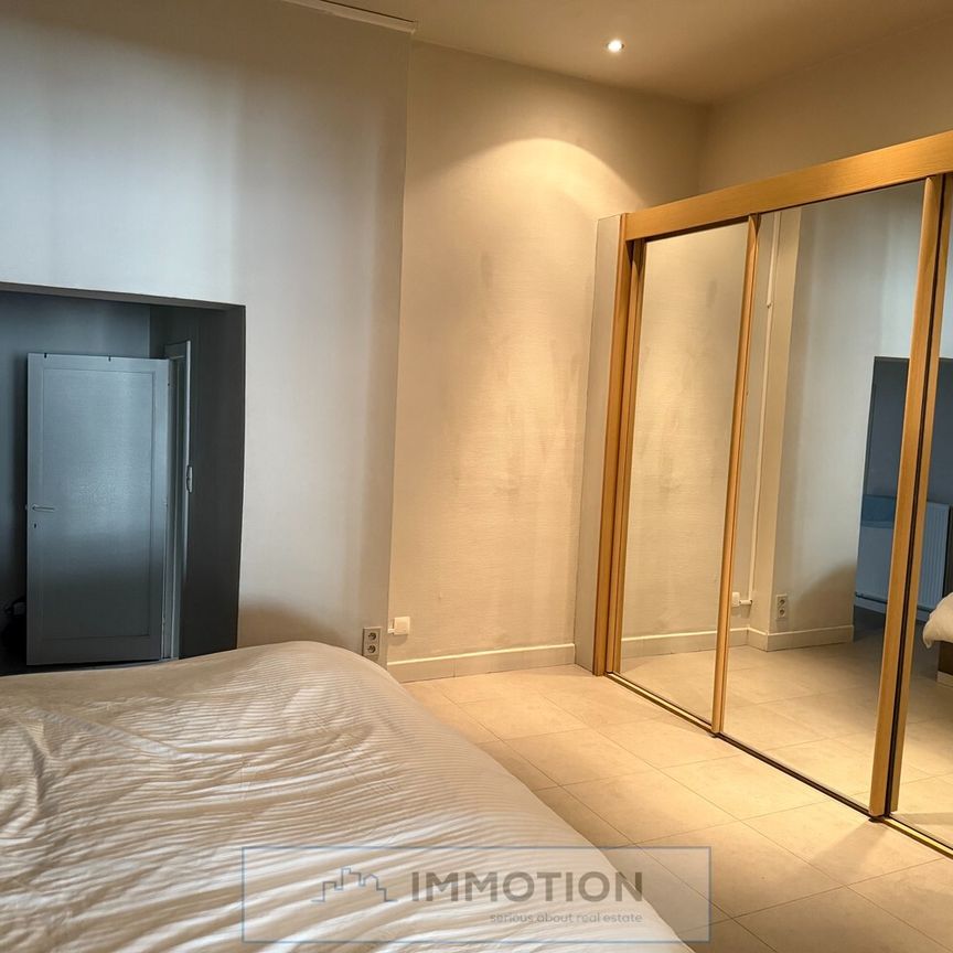 Appartement in loft stijl in het volle centrum met 1 ruime slaapkamer - Photo 1