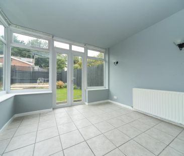 3 bedroom detached house to rent - Photo 4