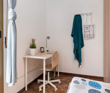 Viale Giovanni Vicini, Bologna, Emilia-Romagna 40134 - Photo 5