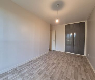 Location Appartement 3 pièces 64m² - Photo 2