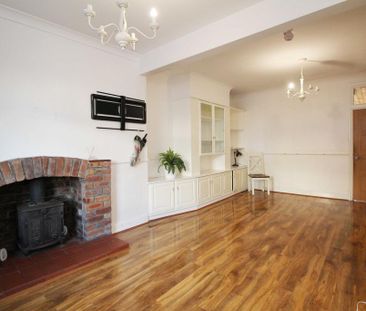 3 bedroom terraced house to rent - Photo 5