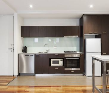 A brilliant 1 bed ground floor with a massive garden to enjoy! - Photo 6