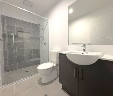 Brand new 4-Bedroom Family Home - Photo 2