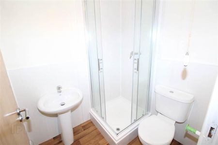 Apt 5 30, Chatsworth Street, Belfast, BT5 4QQ - Photo 4