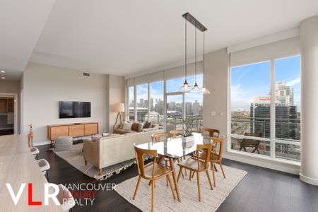 Condo in Vancouver West Side, BC - Photo 4