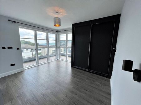 Alum Grange, 1 Burnaby Road, Alum Chine, Bournemouth, BH4 - Photo 2