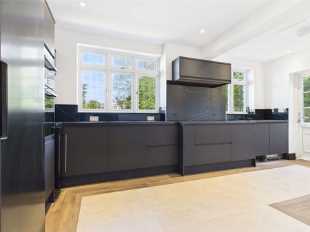 Park Road, Hampton, TW12 - Photo 5