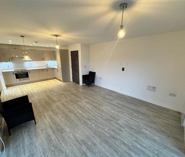 2 bedroom apartment to rent - Photo 4