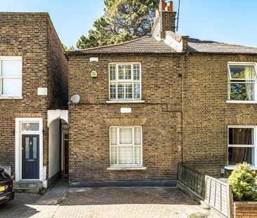 3 bedroom semi-detached house to rent - Photo 1