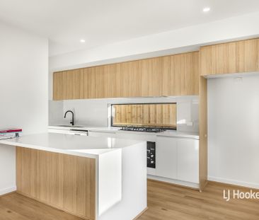 18 Taihu Road, Wyndham Vale VIC, Belconnen - Photo 6