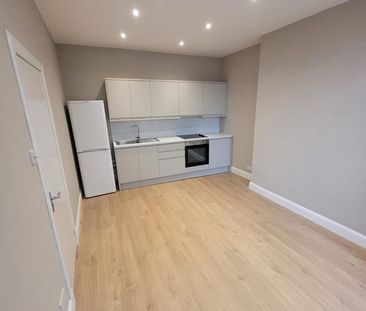 1 Bed Flat, Peffer Street, EH16 - Photo 3