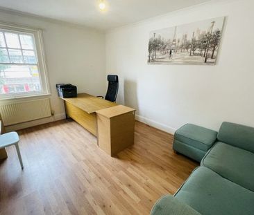 Milford Haven, Milford Haven, SA73 - Photo 5