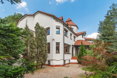 Wyjątkowa rezydencja w Józefowie - Zdjęcie 3