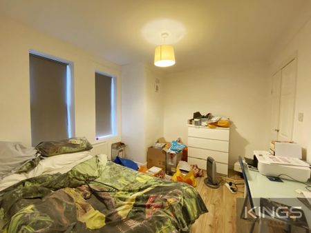 3 bedroom apartment to rent - Photo 3