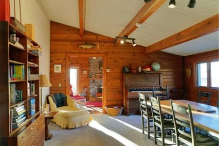 For Lease - 217 Cemetary Lane, Prince Edward County, Ontario - Photo 2