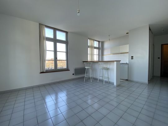 Location Appartement 1 pièce 26m² SAUMUR 49400 - Photo 1