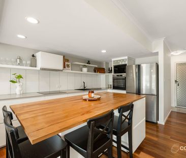 Waterfront Living in the Heart of Mermaid Waters - Photo 6