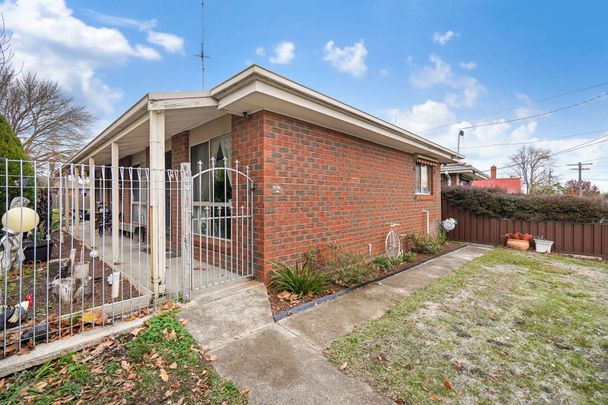 717 Windermere Street, Redan - Photo 1