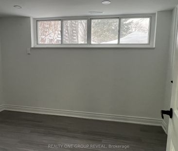 75 Regatta Crescent #Basement - Photo 1