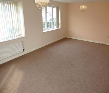 Oxford Grove, Chelmsley Wood, Birmingham - Photo 1