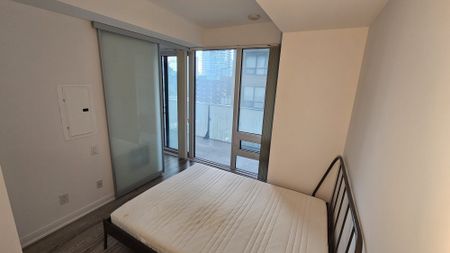 For Lease - 42 Charles Street Unit# 1005, Toronto, Ontario - Photo 2