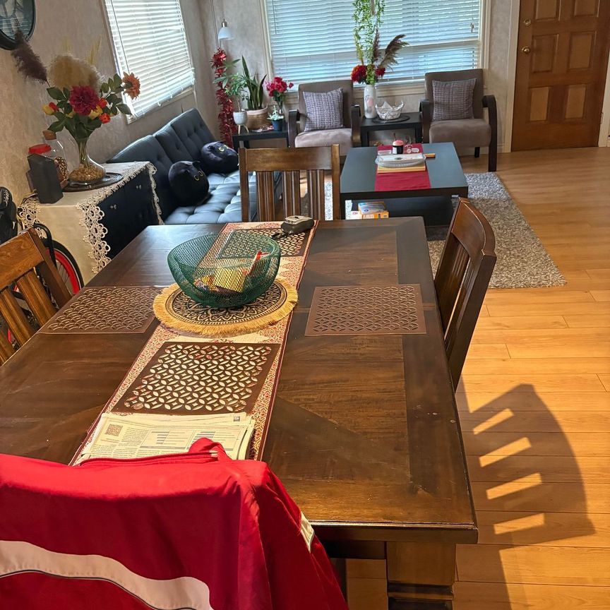 For Lease - 122 Boullee Street, London East, Ontario - Photo 1