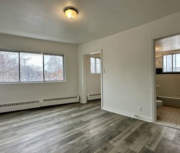 5800 Chemin Upper Lachine, #207 - Photo 1