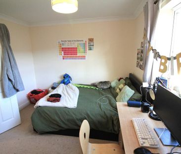 4 bedroom detached house to rent - Photo 6