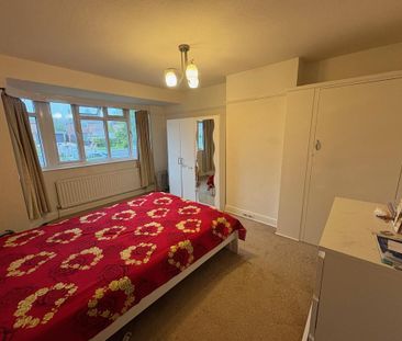 3 bedroom semi-detached house to rent - Photo 4