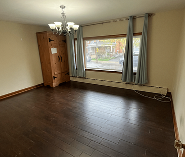 465 Barrie St (Room Rental Only) - Photo 1