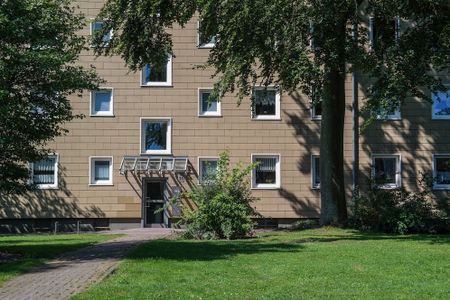 Helle und moderne Wohnung in zentraler Lage - Photo 3