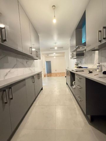 3 bedroom flat to rent - Photo 5