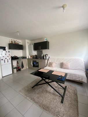 Location Appartement 2 pièces 40m² LE BOUSCAT 33110 - Photo 1