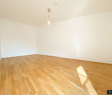 MODERNE 2-ZIMMER-WOHNUNG MIT GROSSZÜGIGEM BALKON - DURCHDACHTER GRU... - Foto 3