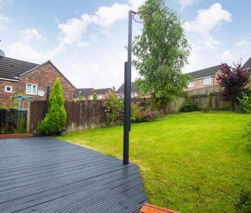4 bedroom detached house to rent - Photo 4