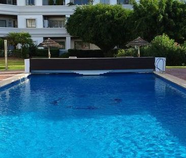 Alquiler de piso en Calle Londres - Photo 2