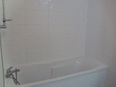 Location Appartement 2 pièces 42m² BEZIERS 34500 - Photo 2