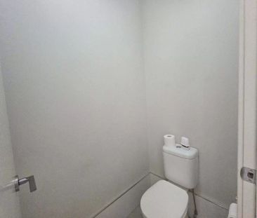 Electricity, Water & Wifi Included - Photo 3