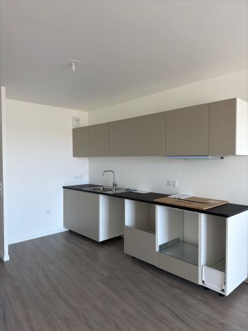 Location Appartement 3 pièces 69m² - Photo 3