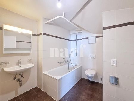 Appartement charmant de 2.5 pces aux combles - Photo 2