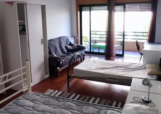 Quartos para meninas estudantes Porto frente HSJoao