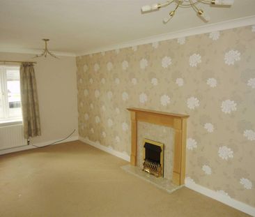 Merlin Road, Calne, SN11 - Photo 1