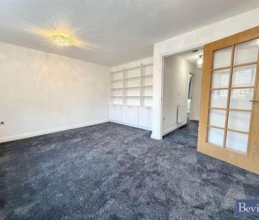 Martin Cooper Close, Caversham, Reading, RG4 - Photo 1