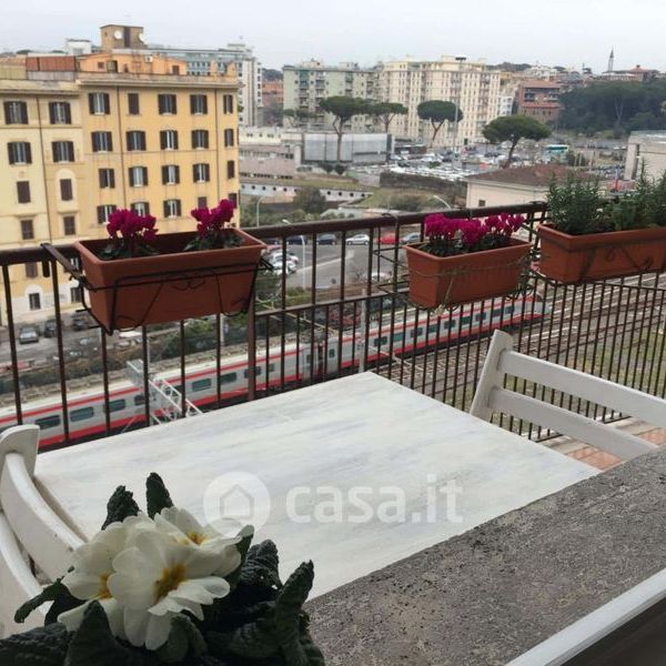 Trilocale in Affitto in Via Pellegrino Matteucci a Roma - Foto 1