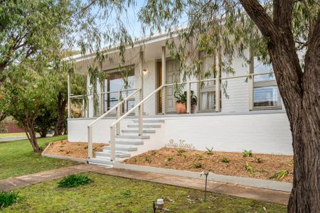 Thinking of selling? Contact our agent - Photo 4